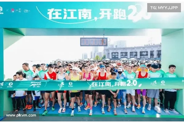 阜阳阜南博阳环卫助力2025阜阳马拉松激情开跑活力再燃城市风采 阜阳阜南博阳环卫助力2025阜阳马拉松激情开跑活力再燃城市风采