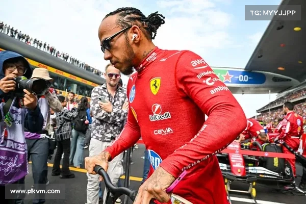 中国首位 F1 学院赛车手师炜:从青岛海大到国际赛场的 “速度与诗意” 中国首位 F1 学院赛车手师炜:从青岛海大到国际赛场的 “速度与诗意”
